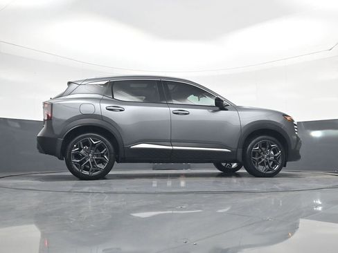 New 2026 Nissan Kicks SR w/ SR Premium Package AWD/4WD image 8