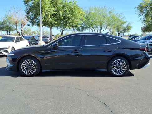 Certified 2025 Hyundai Sonata Limited FWD image 2