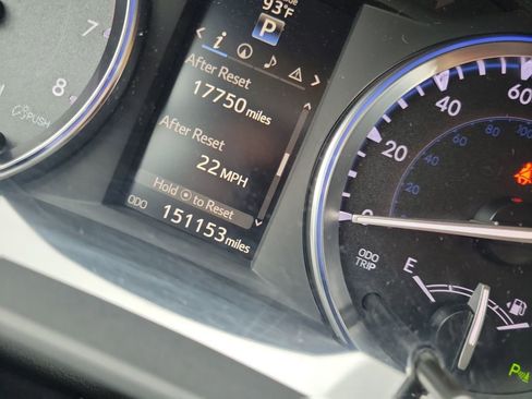 Used 2015 Toyota Highlander Limited FWD image 43