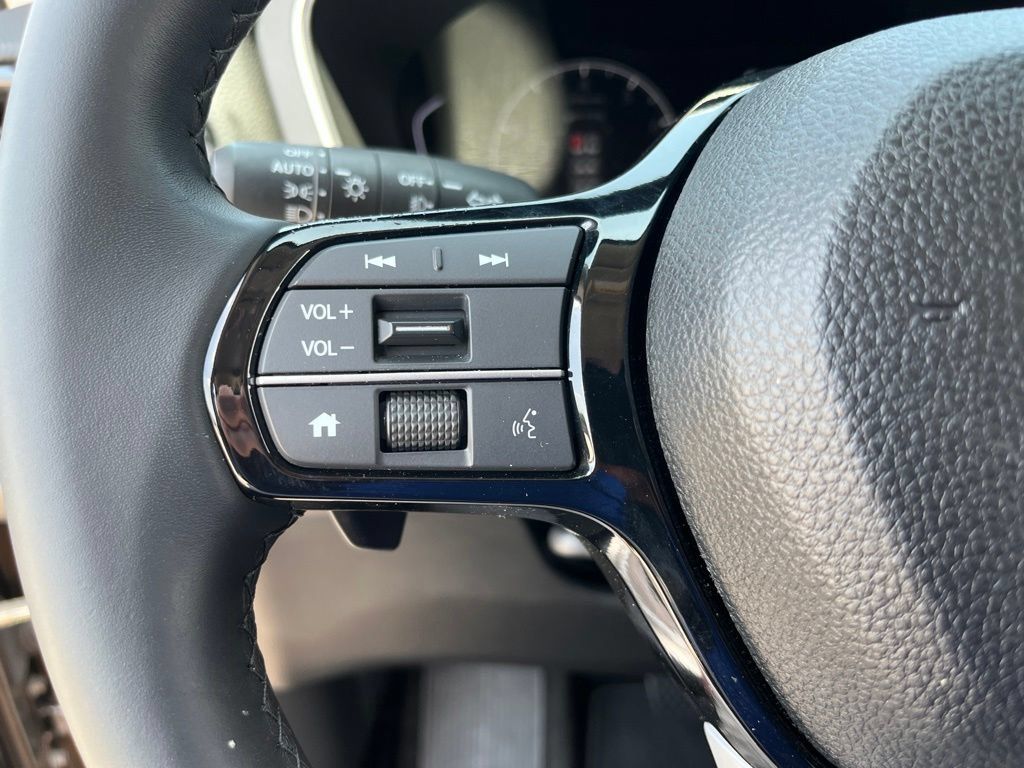 Used 2025 Honda Pilot Touring image 22