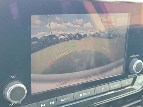 Certified 2023 Nissan Pathfinder SV image 33