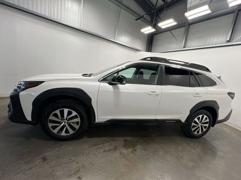 Certified 2025 Subaru Outback Premium image 2