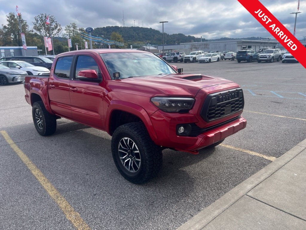 Used 2023 Toyota Tacoma TRD Sport w/ Technology Package AWD/4WD image 1