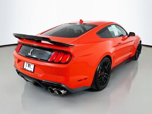 Used 2022 Ford Mustang Shelby GT500 w/ Handling Package RWD image 5