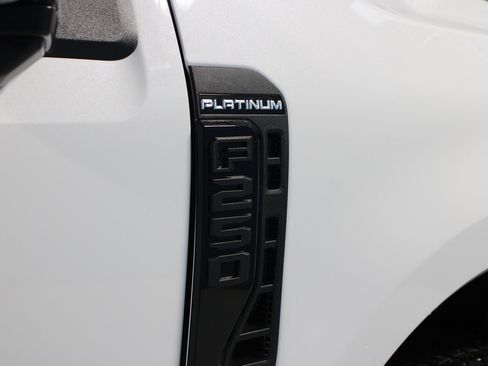 New 2025 Ford F250 Platinum image 35