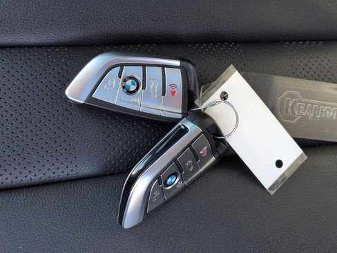 Used 2022 BMW X5 xDrive40i AWD/4WD image 33