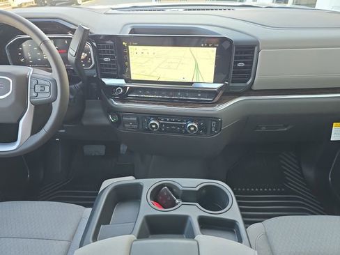 New 2026 GMC Sierra 1500 SLE w/ X31 Off-Road Package image 13