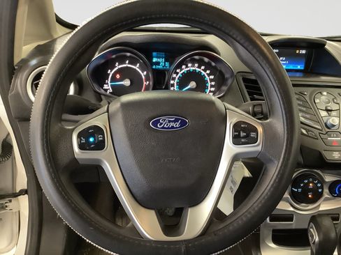 Used 2018 Ford Fiesta SE FWD image 11