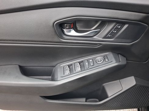 Used 2024 Honda Accord EX-L image 12