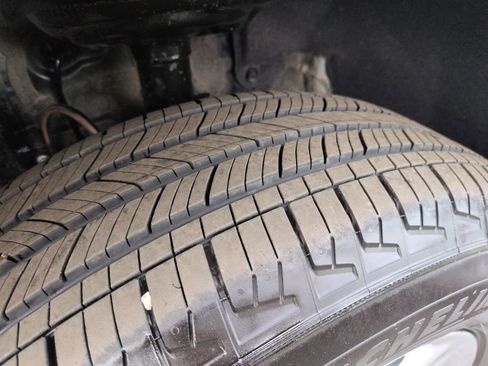 Certified 2025 Toyota RAV4 XLE w/ Convenience Package image 28