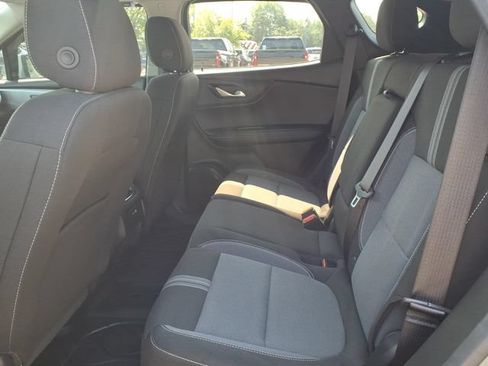 Used 2024 Chevrolet Blazer LT w/ Convenience Package FWD image 9