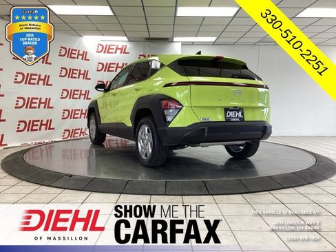 Used 2024 Hyundai Kona SE AWD/4WD image 7