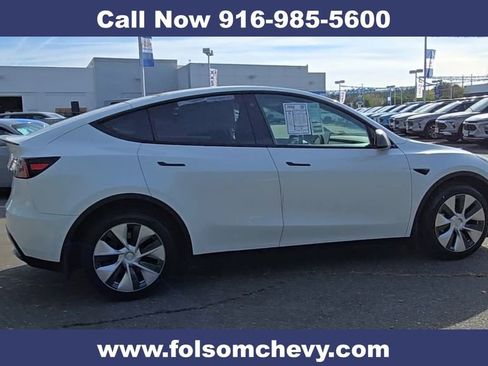 Used 2022 Tesla Model Y Long Range AWD/4WD image 11
