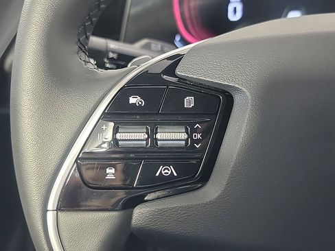 Used 2023 Kia Niro EX FWD image 25