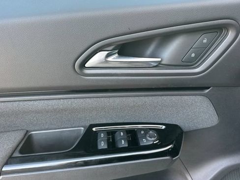 Used 2024 Honda Prologue EX image 11