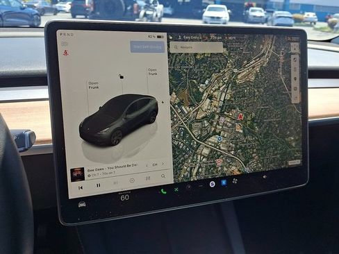 Used 2024 Tesla Model Y Long Range RWD image 16