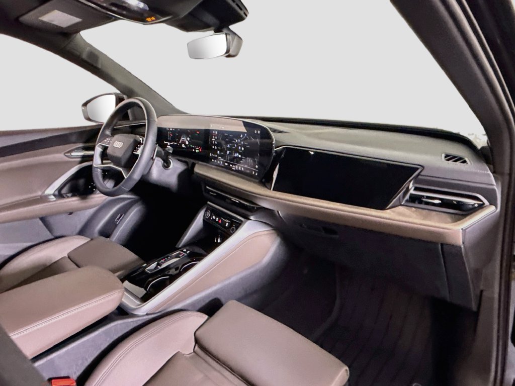 Used 2025 Audi Q5 Premium Plus AWD/4WD image 15