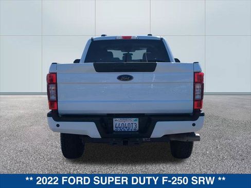 Used 2022 Ford F250 XLT w/ Black Appearance Package AWD/4WD image 4