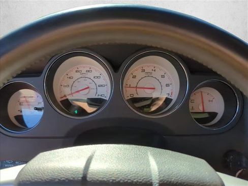 Used 2012 Dodge Challenger SXT image 14