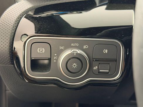 Used 2021 Mercedes-Benz A 220 4MATIC image 18