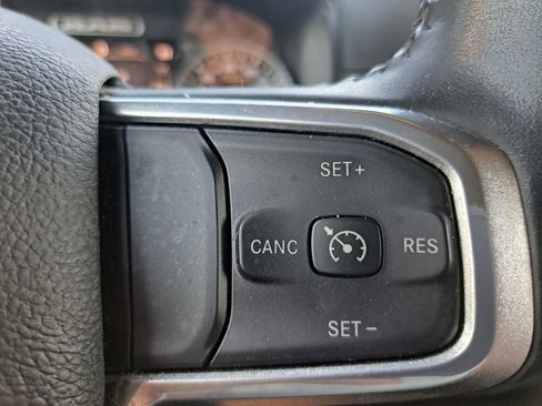 Used 2022 RAM 1500 Laramie w/ Sport Appearance Package image 12