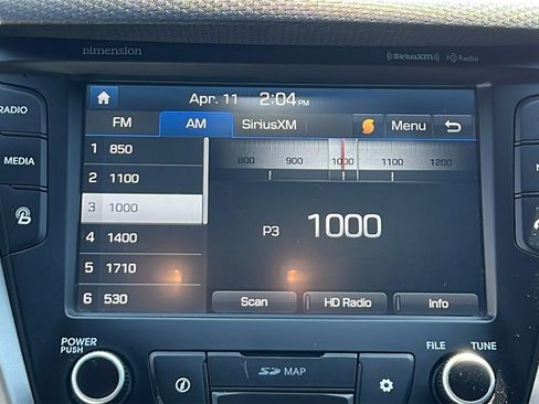 Used 2017 Hyundai Veloster Value Edition image 26