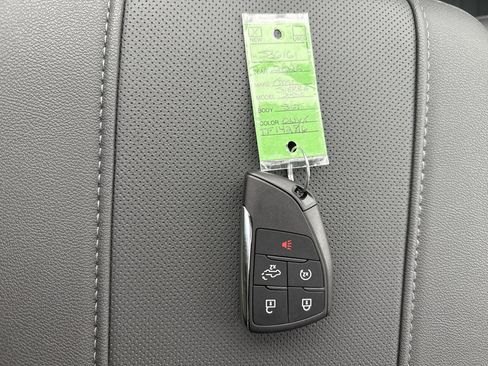 New 2026 GMC Sierra 2500 SLT w/ SLT Convenience Package image 30