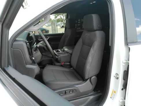 Used 2025 Chevrolet Silverado 1500 LT w/ Convenience Package II RWD image 17