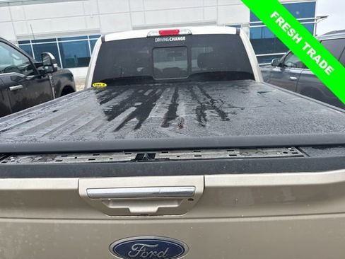 Used 2018 Ford F150 Lariat w/ Equipment Group 502A Luxury image 8