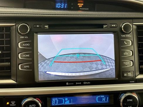 Used 2019 Toyota Highlander XLE w/ Protection Package #3 image 14