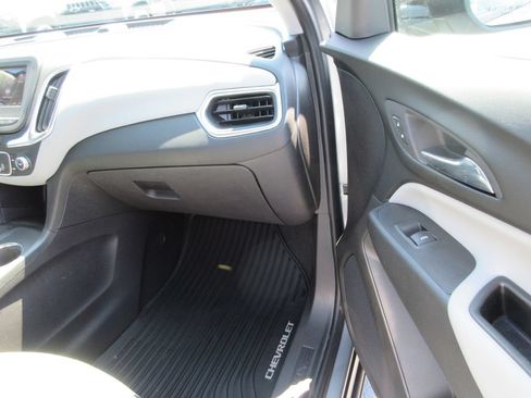 Certified 2024 Chevrolet Equinox LS FWD image 18