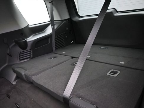 Used 2020 Cadillac Escalade 2WD image 15