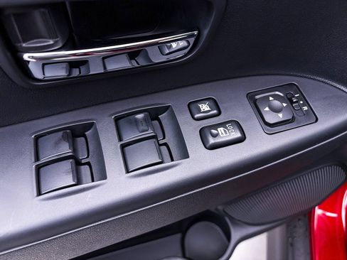 New 2026 Mitsubishi Outlander Sport LE AWD/4WD image 8