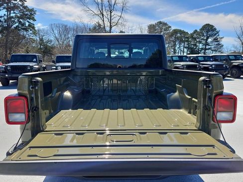 New 2026 Jeep Gladiator Sport image 24