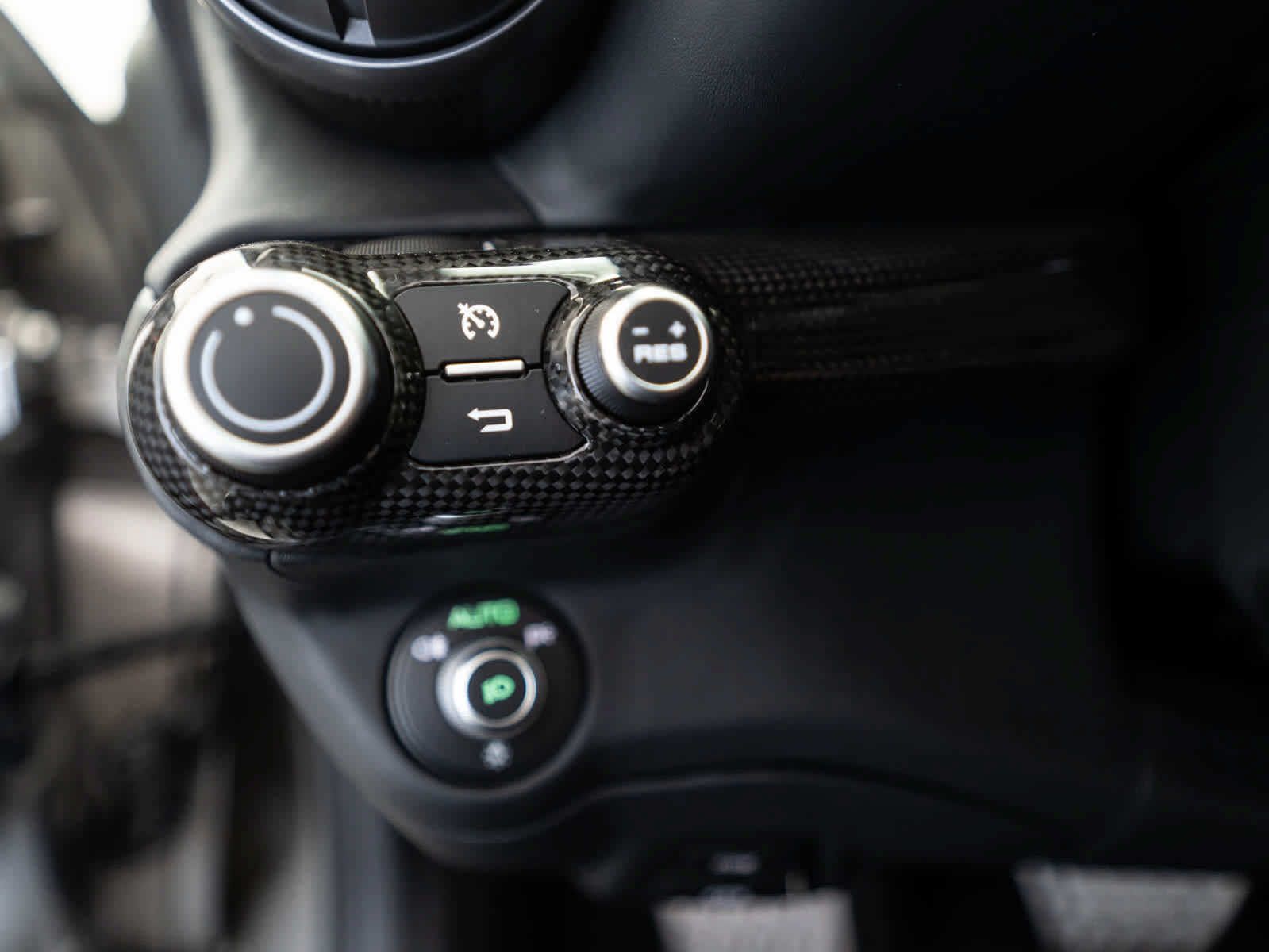 Used 2022 Ferrari 812 GTS RWD image 21