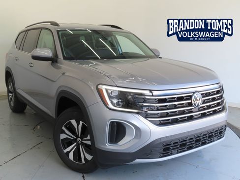 New 2026 Volkswagen Atlas SE FWD image 1