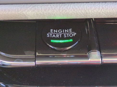 Certified 2023 Lincoln Corsair AWD w/ Equipment Group 101A image 21