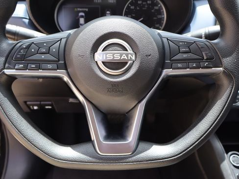 Used 2024 Nissan Versa SV FWD image 10