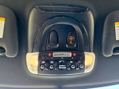 Used 2016 MINI Cooper Clubman FWD image 25
