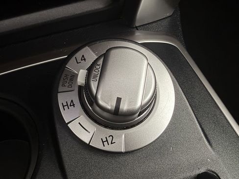 Used 2019 Toyota 4Runner SR5 Premium AWD/4WD image 20
