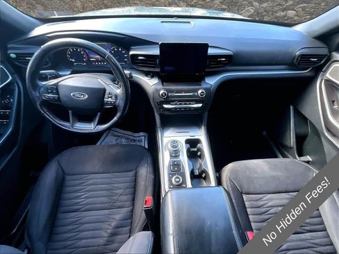 Used 2020 Ford Explorer XLT w/ Comfort Package AWD/4WD image 13