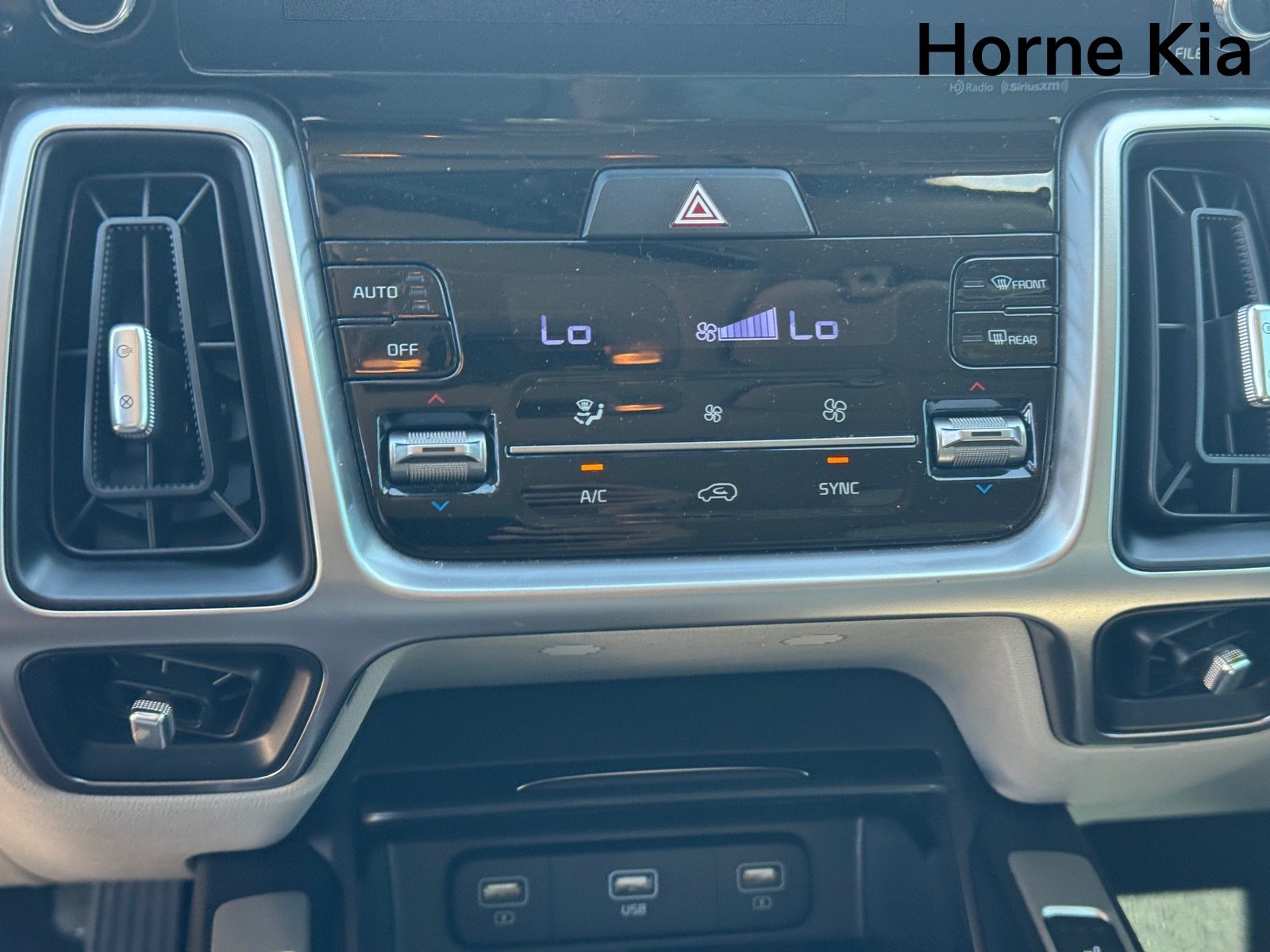 Certified 2022 Kia Sorento S FWD image 23
