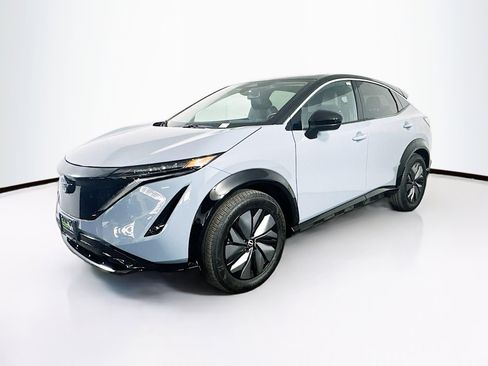 Used 2025 Nissan Ariya FWD image 3