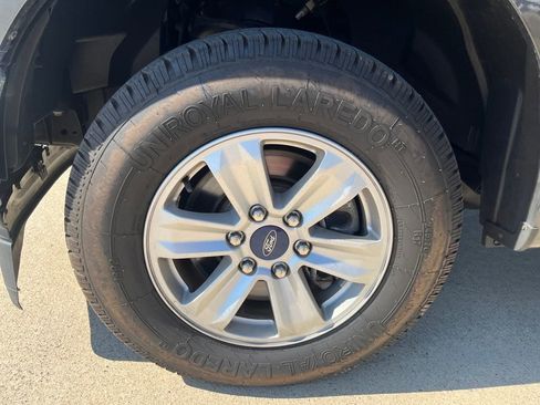 Used 2020 Ford F150 XLT image 29