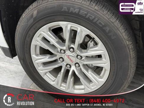 Used 2024 GMC Yukon XL SLT image 13