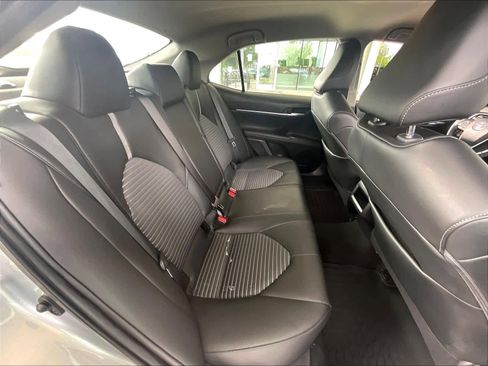 Used 2021 Toyota Camry SE image 27