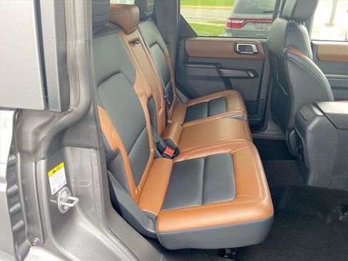 Used 2024 Ford Bronco Outer Banks AWD/4WD image 25
