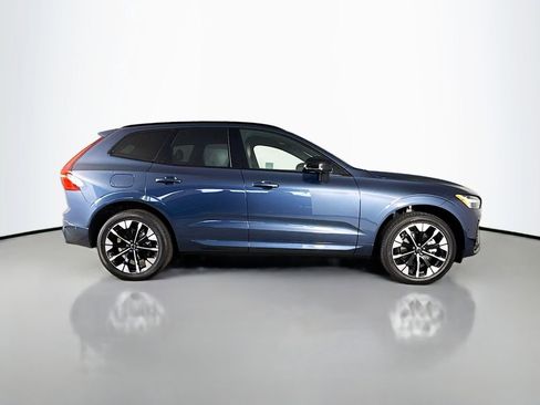 New 2026 Volvo XC60 B5 Plus w/ Climate Package PRO AWD/4WD image 8