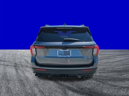 New 2026 Ford Explorer ST RWD image 5