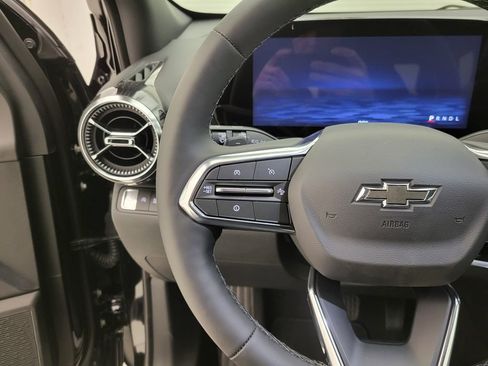 New 2026 Chevrolet Equinox LT w/ Convenience Package II image 5